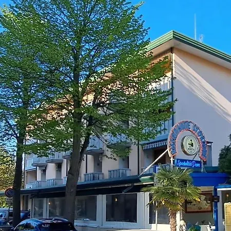 Centre With Parking